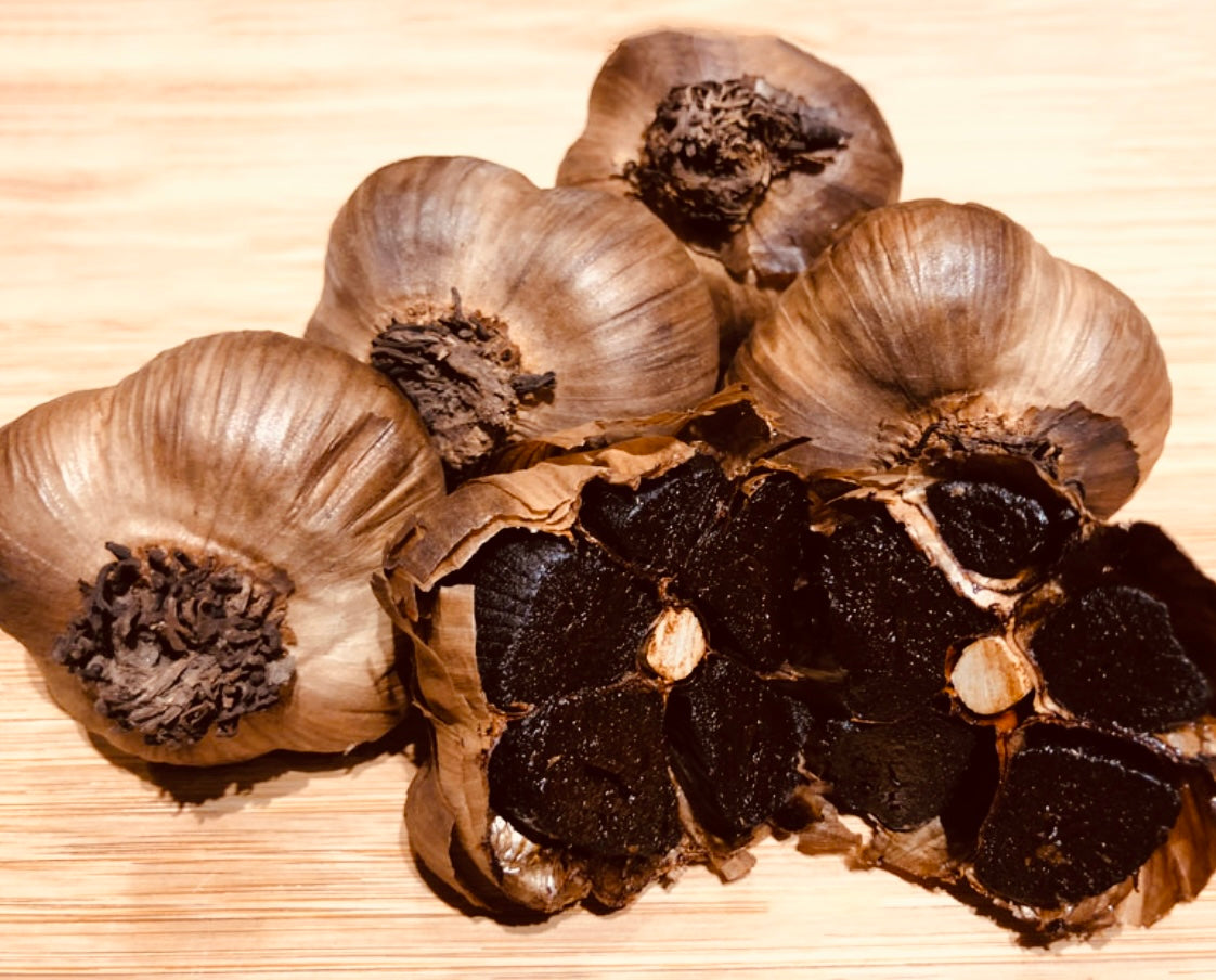 BLACK GARLIC 3 Pcs 4oz (112g) - AJO NEGRO 3 Pcs 4oz (112g)