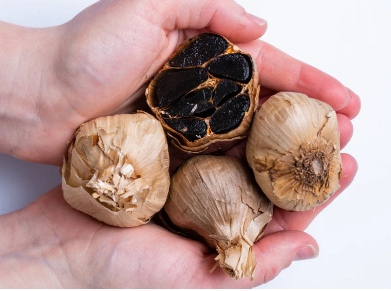BLACK GARLIC 3 Pcs 4oz (112g) - AJO NEGRO 3 Pcs 4oz (112g)